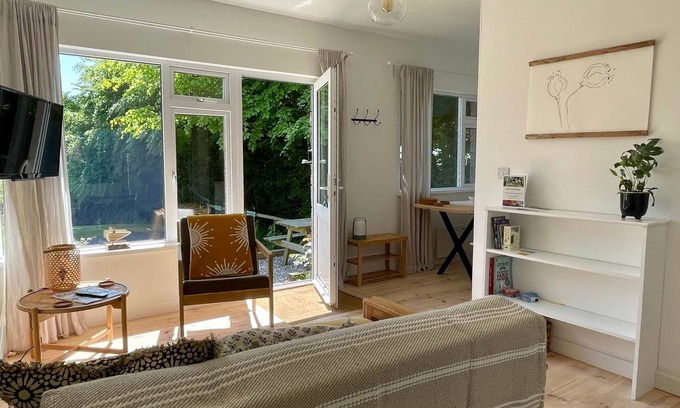 Lynton House | Skylark Cottage Moor and Sea, beautiful views over Exmoor