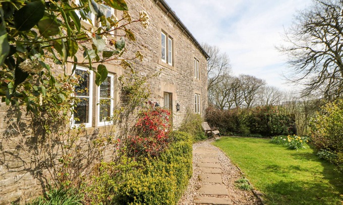 Newton Grange Cottage | Slade House