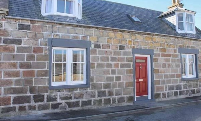 Buckie Cottage | SLATER'S, pet friendly, country holiday cottage in Portknockie