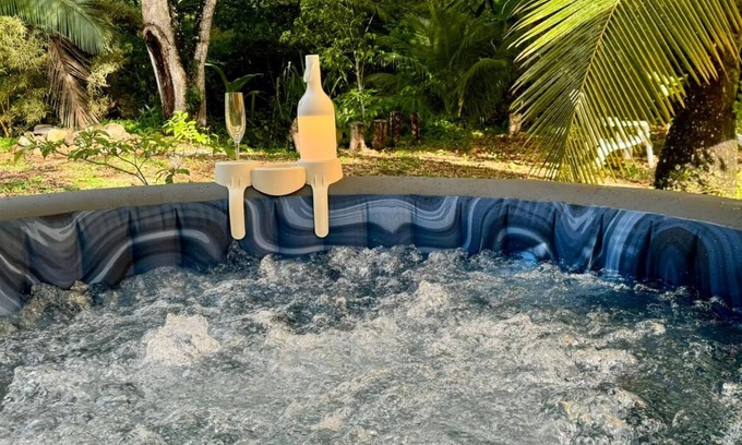 Riviere-Salee House | Sleep in a bubble in an unusual accommodation in Martinique!