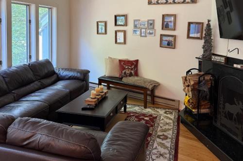 Stratton Mountain House | Slopeside A2