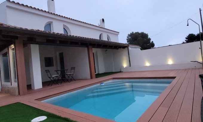 Calafat Villa | Small renovated villa 900 meters from the beach