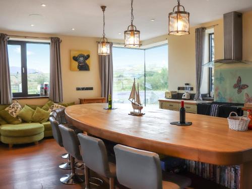 Llanllyfni House | Snowdon Summit View