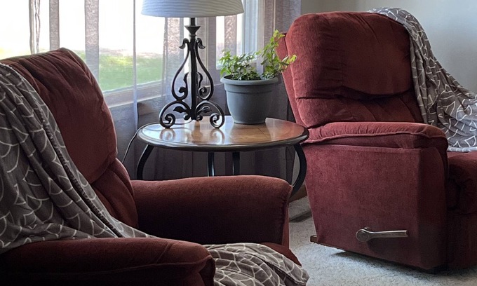 Emery House | Snuggle Inn….. in this cozy home 6 minutes from I-90