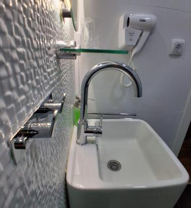 Pozega House | Sobe Ritz