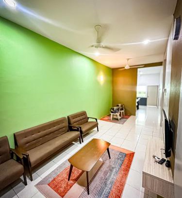 Kampung Raban House | Sofea Homestay Raban Lake