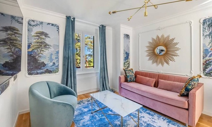 Montreux Apartment | Soft Glam 1-bedroom appt - Lake & Mountain View