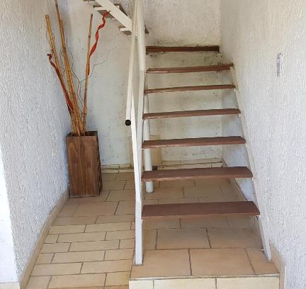 Maipu Apartment | Sol y Vino