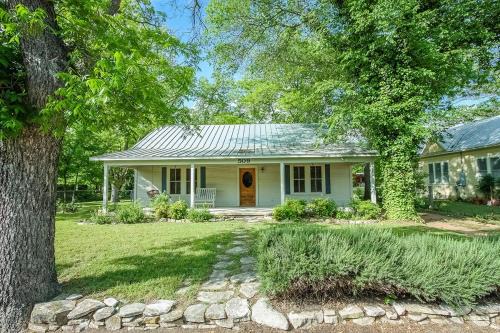 Fredericksburg House | Sophia's Secret