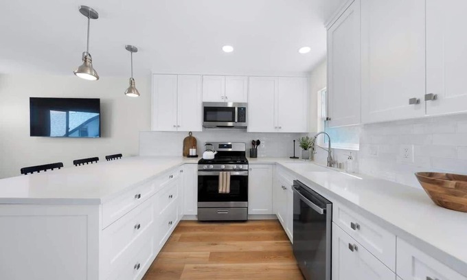 Mission Hills Apartment | Sophisticated Comfort 2BR Condo w/Parking