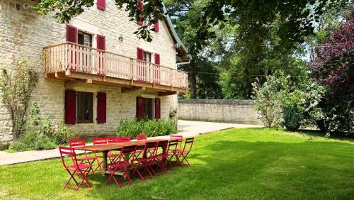 Guyans-Durnes House | Sous le Charme