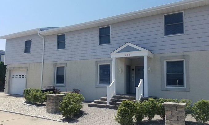 Avalon Condo | Southend, 2 bedroom first floor condo on a quiet street.