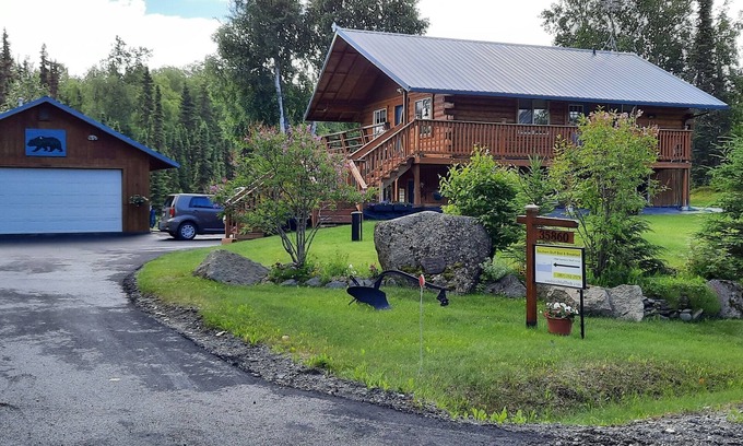 Soldotna Bed & Breakfast | Southern Bluff B&B