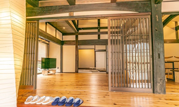 Maibara House | Soyomo