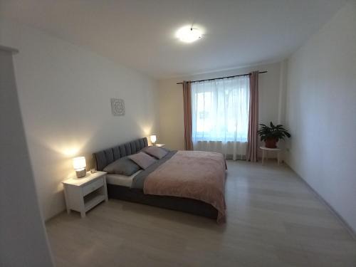Hradec Kralove Apartment | Spí v Kuklenách 1