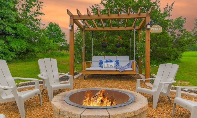 Columbia House | Spa Like Retreat in Columbia