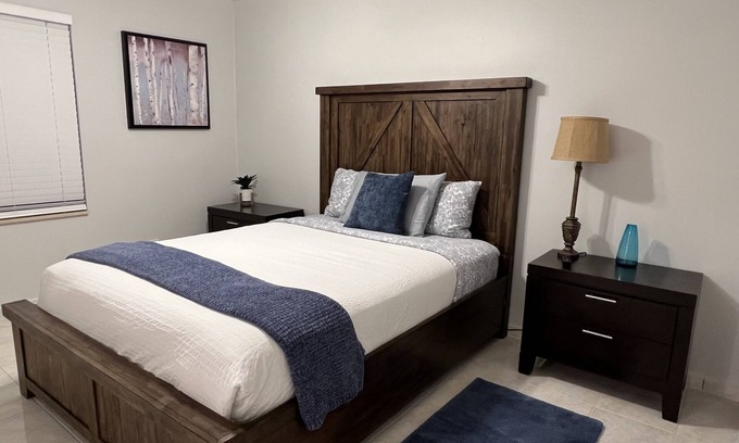 Wellington Villa | Spacious 1-bedroom just mins to WEF