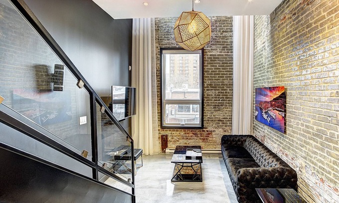 Milton Park Apartment | Spacious 2-Bedroom Duplex near Downtown