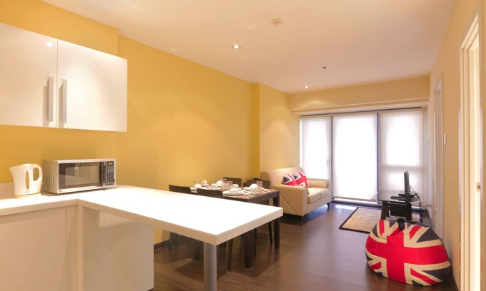 Downtown Apartment | Spacious 2-BR Unit @ Knightsbridge 2110