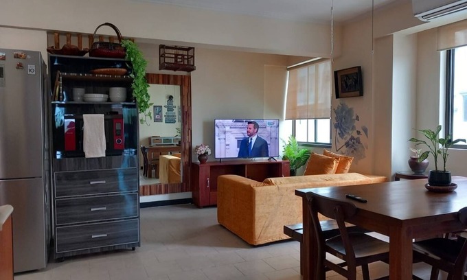 Poblacion District Condo | Spacious 2BR Corner Unit | King Bed | Davao Center