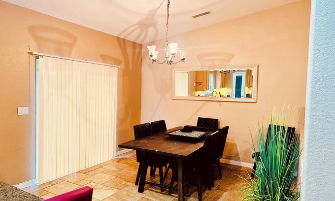 San Diego Country Estates House | Spacious 4-bedroom house in welcoming Ramona with AC, WiFiand built in ROMANCE !