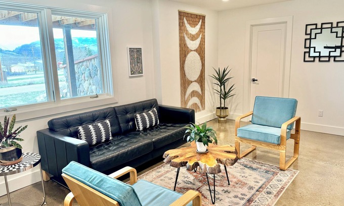 Kremmling House | Spacious 4BD 3BA Mountain Retreat with Deck Views.