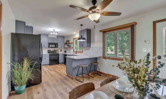 Easton House | Spacious 4BR Ranch Near Easton Perfect for Families & Work Groups!