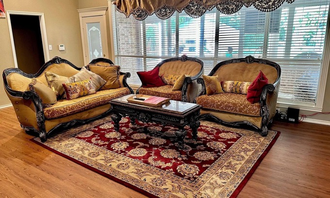 Alba House | Spacious 7-bedroom, 15-acre estate with private 2-boat and fishing dock!