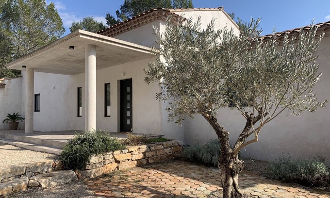 Flassans-sur-Issole Villa | Spacious and quiet villa classified 4 * furnished with tourism