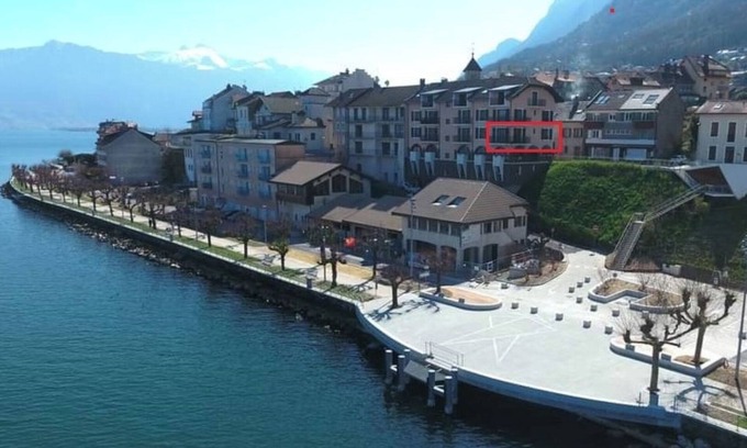 Saint-Gingolph Apartment | Spacious apartment with exceptional view of Lake Geneva