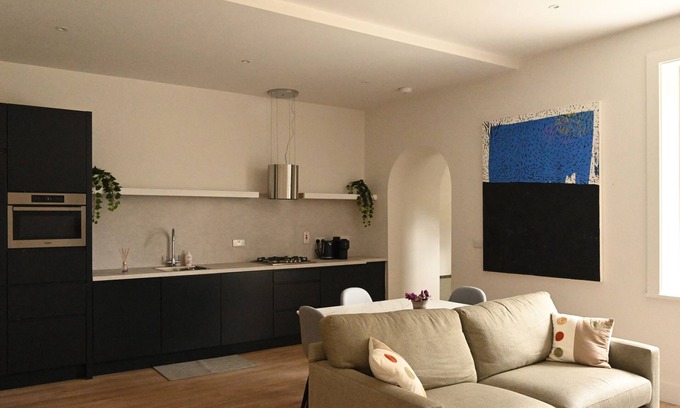Dublin Apartment | Spacious, bright and modern apartment on Monkstown seafront