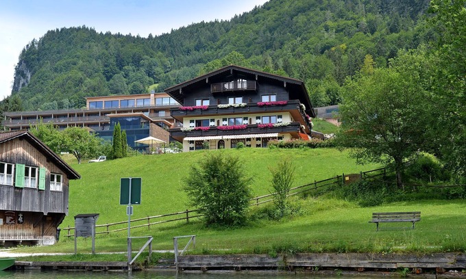 Kufstein Apartment | Spacious Holiday Home with a view of Thiersee