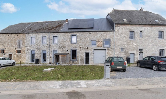 Doische House | Spacious holiday home in Doische with private pool