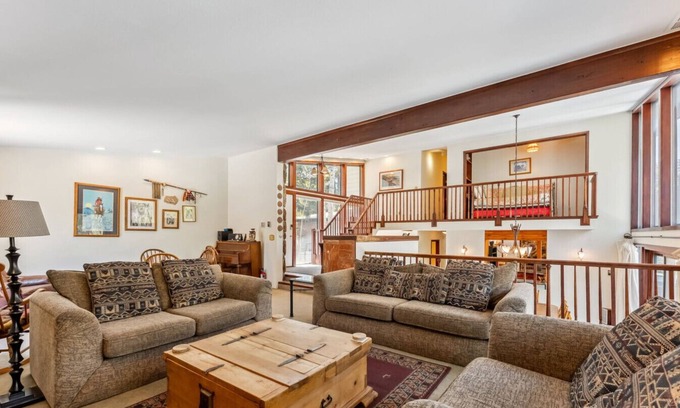 Keystone House | Spacious Keystone Home, 1 Acre of Land on River, Shuttle to Keystone