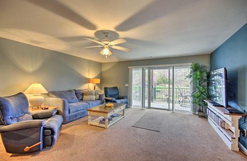 Camdenton Apartment | Spacious Lakefront Condo with Views in Camdenton!