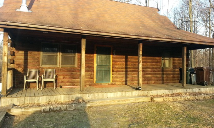 Maple View Cabin | Spacious Log Cabin located between the famous Salmon and Oswego Rivers