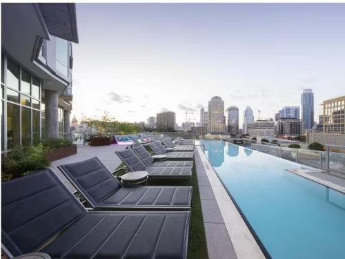 West End Apartment | Spacious Luxury 1bedroom 1bath Pool