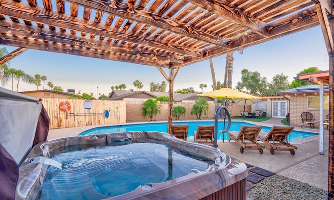 Scottsdale Highlands House | Spacious Old Town Scottsdale Paradise w/Heated Pool, Hot Tub, Firepit & Grill!