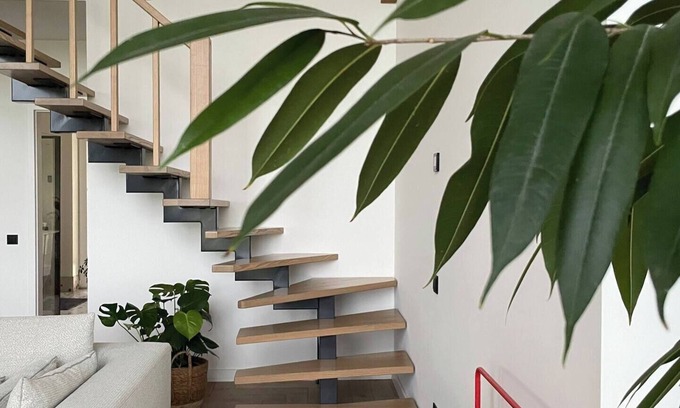 Alytus county House | Spacious Pet Friendly Vacation Home w/Giant Windows Facing Golf Course