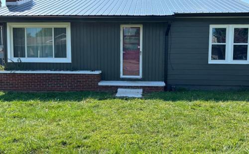 Middlesboro Villa | Spacious Renovated Ranch Retreat - Tackett Creek