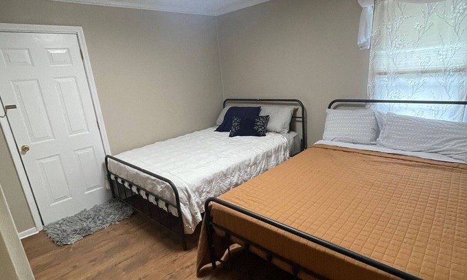 Middlesboro House | Spacious Renovated Ranch Retreat near Tackett Creek & Cumberland Gap Park, & LMU