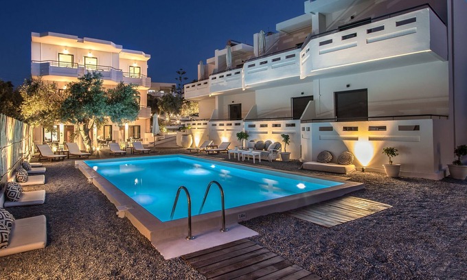 Galatas Apartment | Spacious Sea View Studio