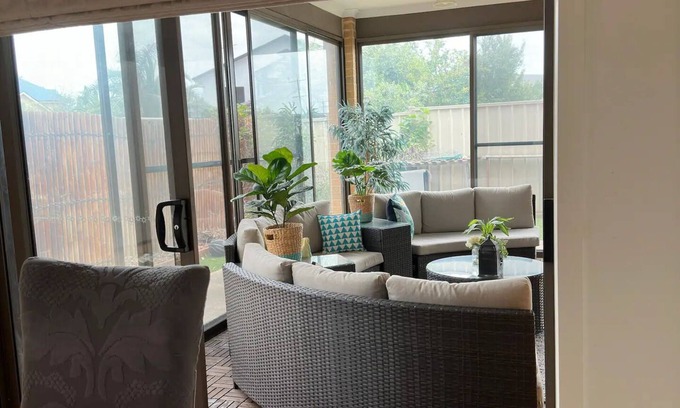 Truganina House | Spacious stay at Arndell Park, Forsyth Reserve