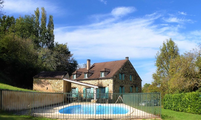 Pays-de-Belves House | SPACIOUS STONE HOUSE AND PRIVATE POOL IDEAL FOR FAMILY AND FRIENDS