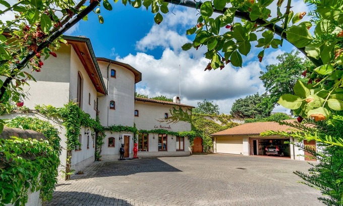 Vilvoorde Apartment | Spacious studio apartment on first floor - Terrace, 1 bedroom, 2 WCs