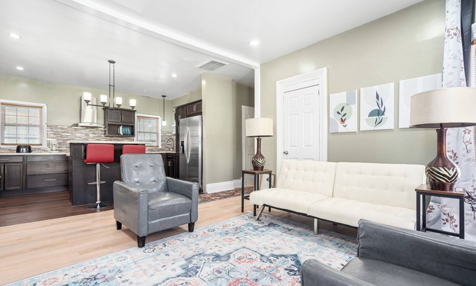 Stockade Historic District House | Spacious & Stylish 2-Bedroom Retreat, King Bed, Shared Gazebo