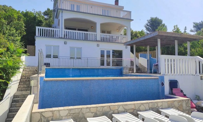 Bigovo Villa | SPACIOUS VILLA - OWN PRIVATE POOL, WIFI, STUNNING SEA VIEWS