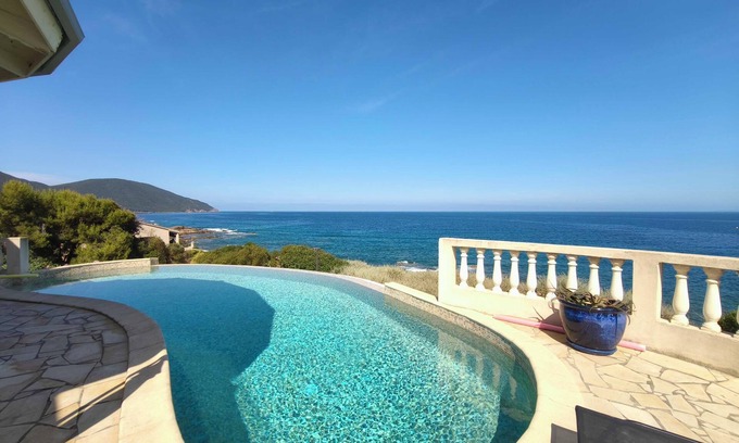 Villanova House | Spacious villa with pool and sea views