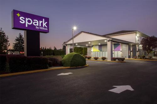 Kent Hotel | Spark by Hilton Kent Seattle