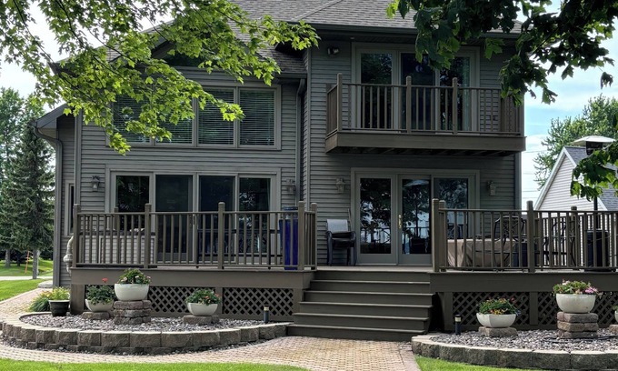 Fond du Lac House | Spectacular, four-bedroom waterfront home near EAA grounds and airport.